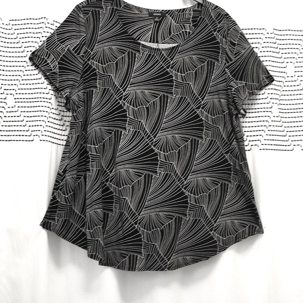 ALFANI Women Tunic black with white geometric print, short sleeves 2X
